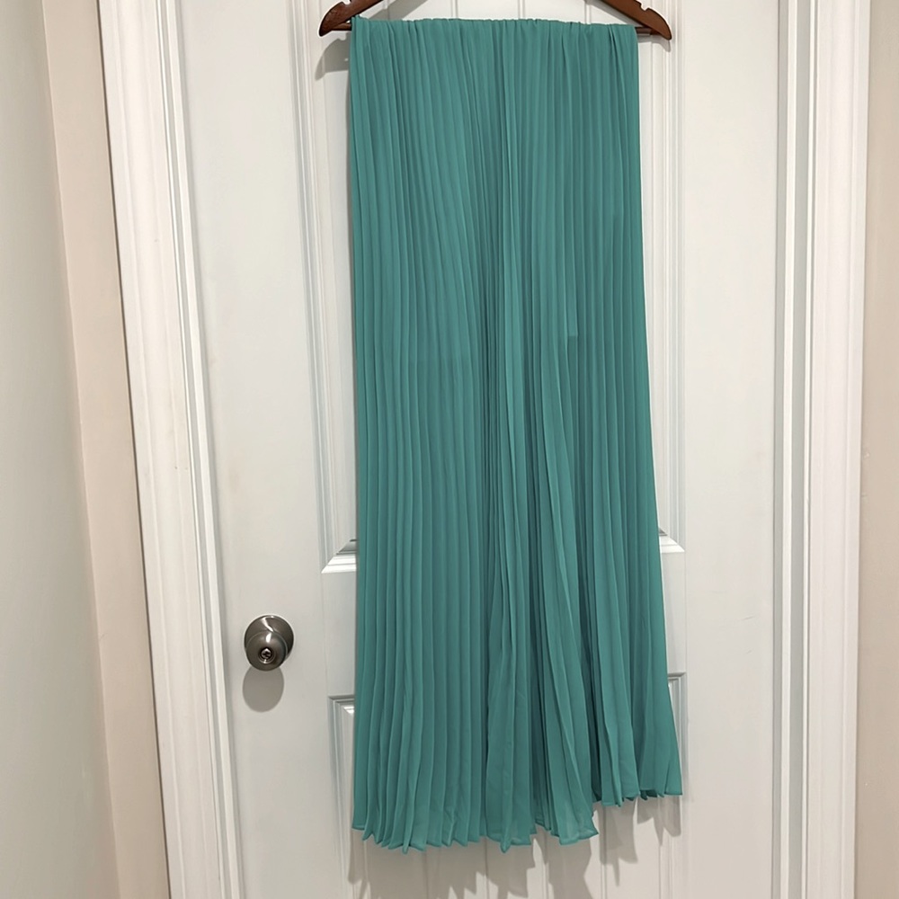 LC Lauren Conrad Pleated Maxi Skirt in Teal